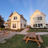 Bier's Inwood Brewery/Hilltop Kitchen
