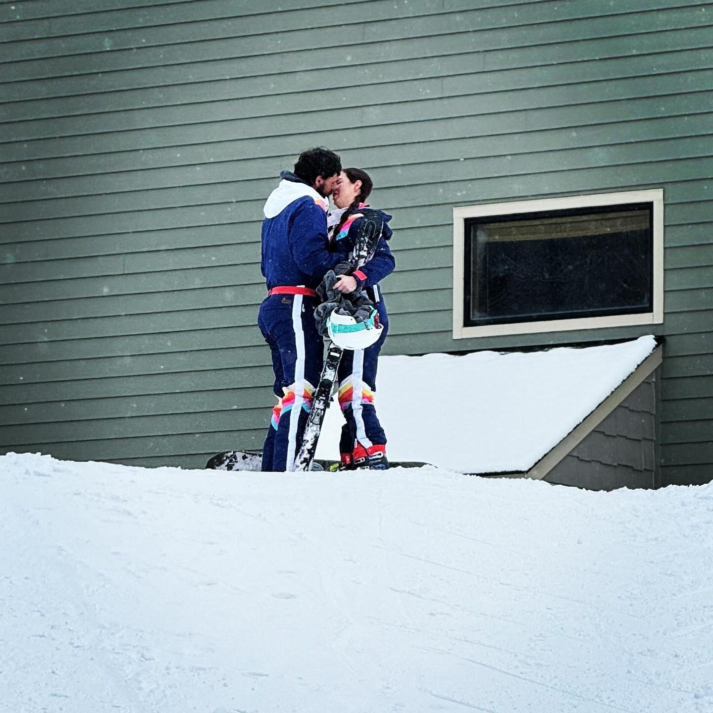 First kiss as an engaged couple 😍