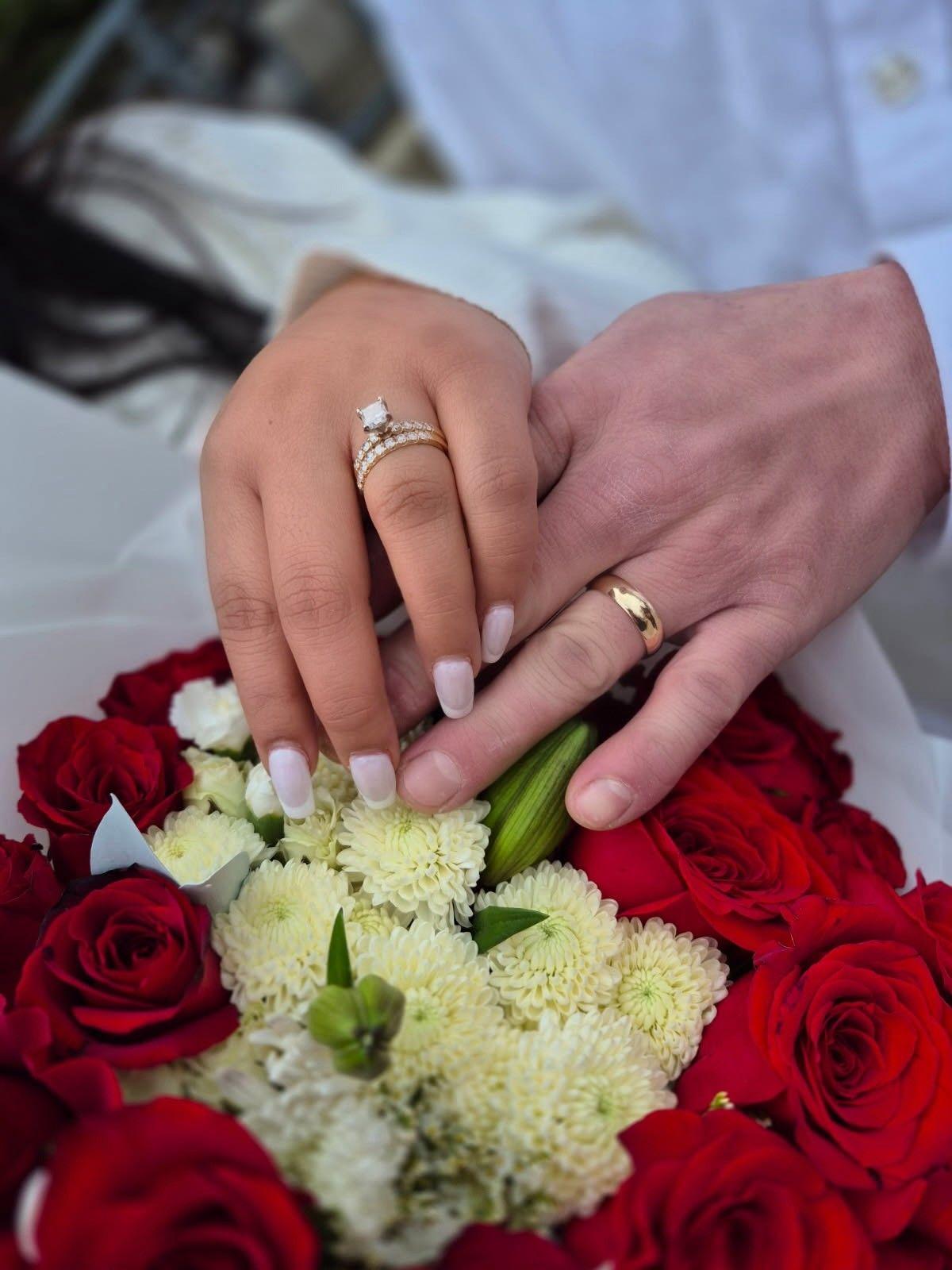 The Wedding Website of Arlen M. Pereddo and Timothy Glenn