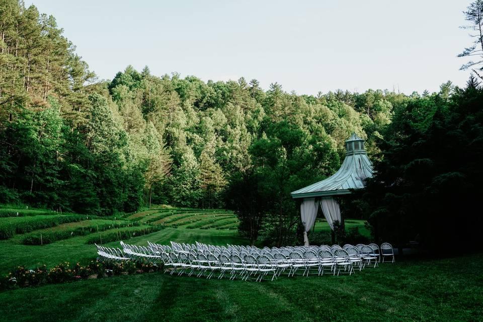 The Wedding Website of Kristen Schweizer and Brandon Jones