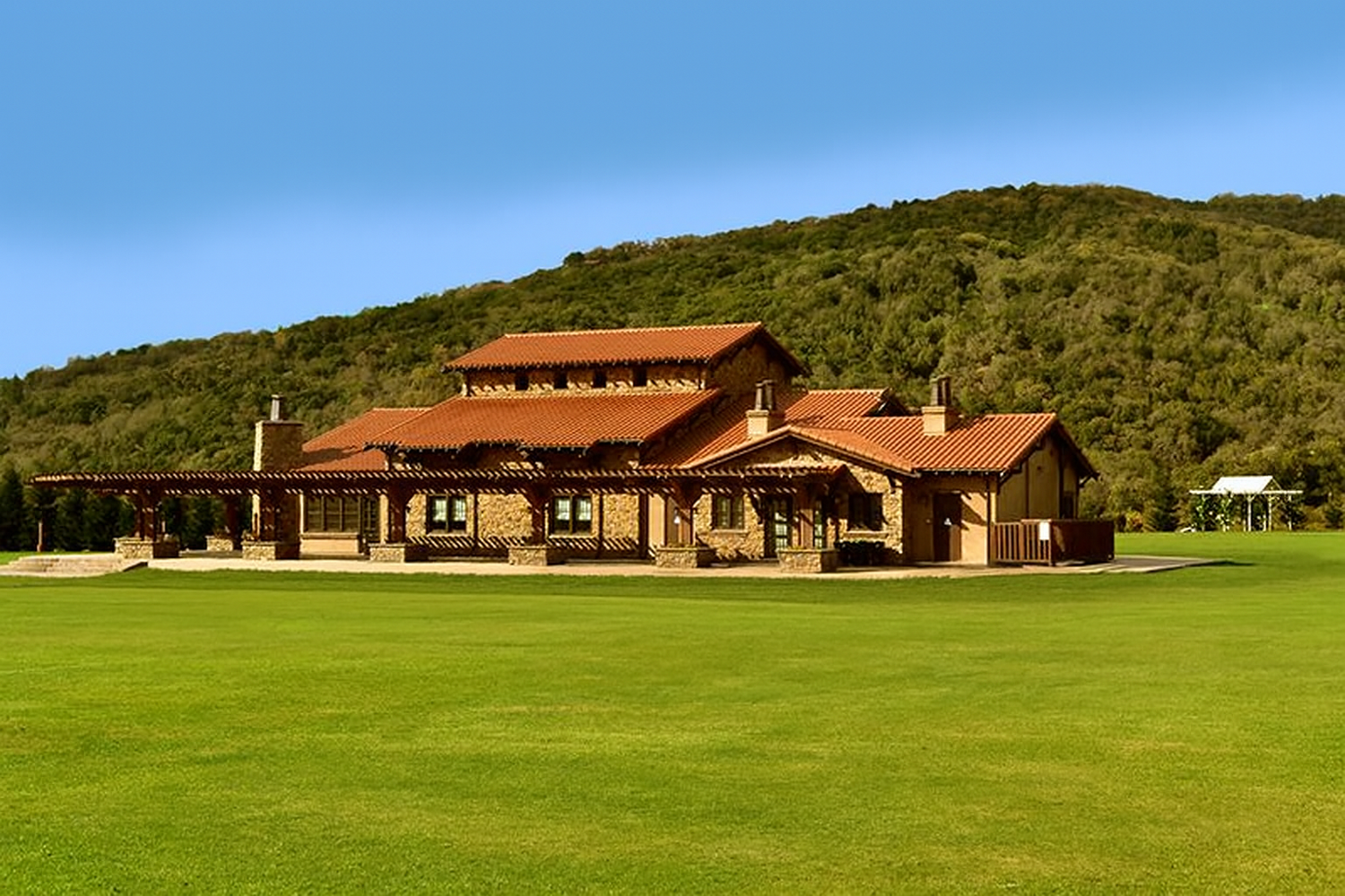The Wedding Website of Lindsay Pencer and John Paratore