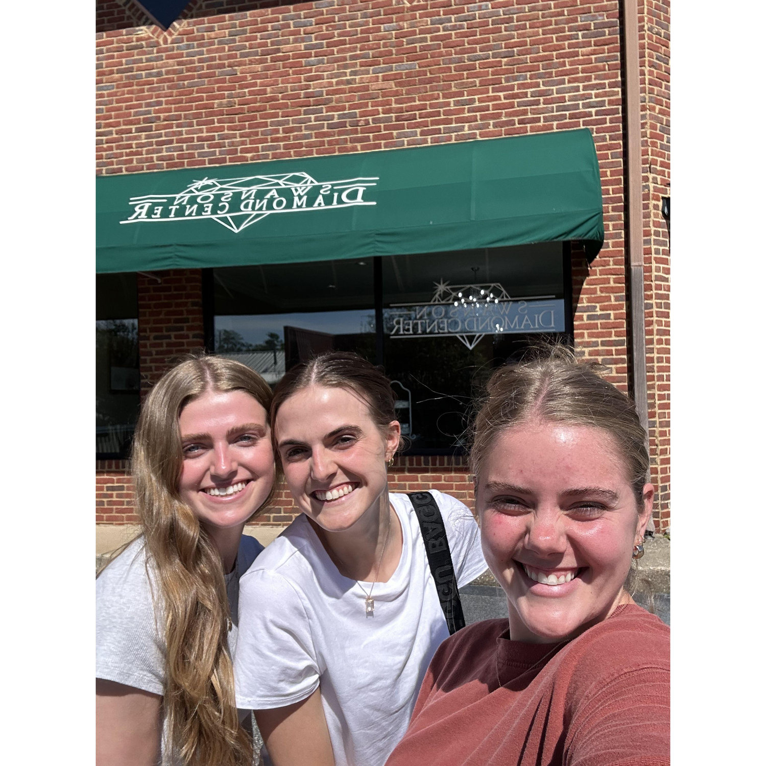 June 2024! Tessa, Lindsey, and Emma go and look at engagement rings!