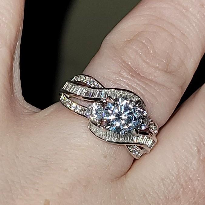 Doesn't this ring look beautiful?!?!?!