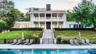 The Wedding Website of Ashlyn Bell and Francesco Moore