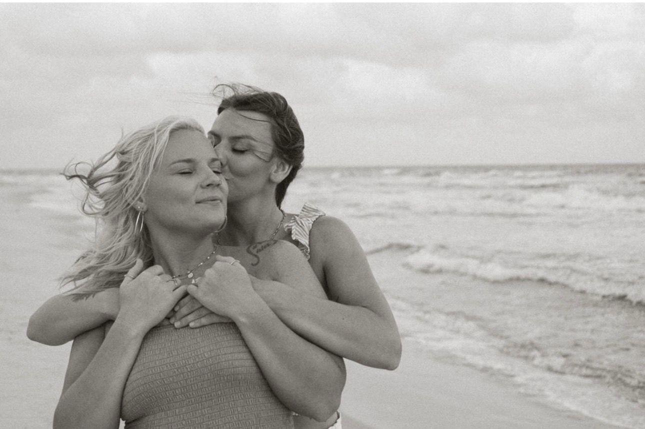 The Wedding Website of Hanna Andrews and Caitline Wolfe