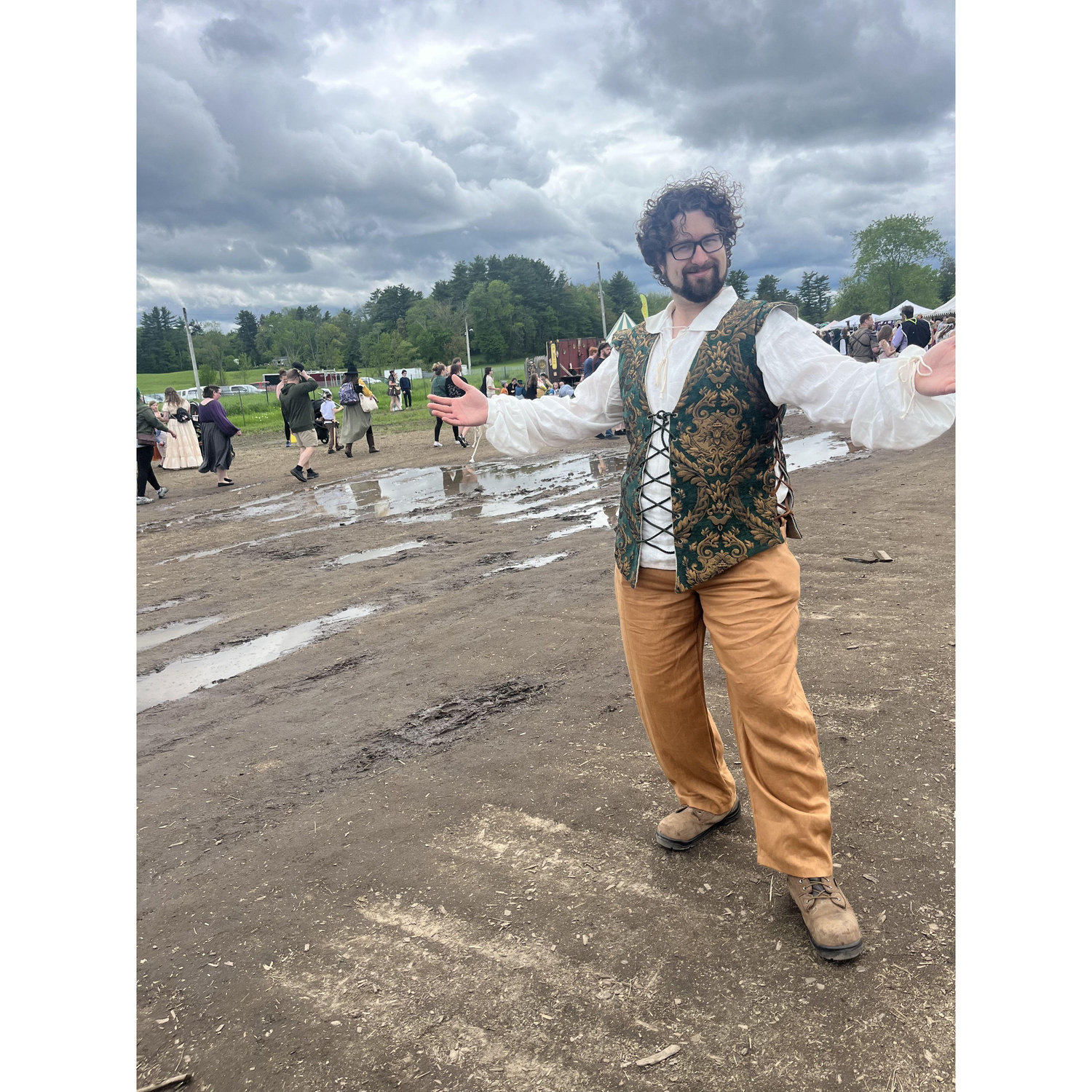 Matt loving his new linen pants!