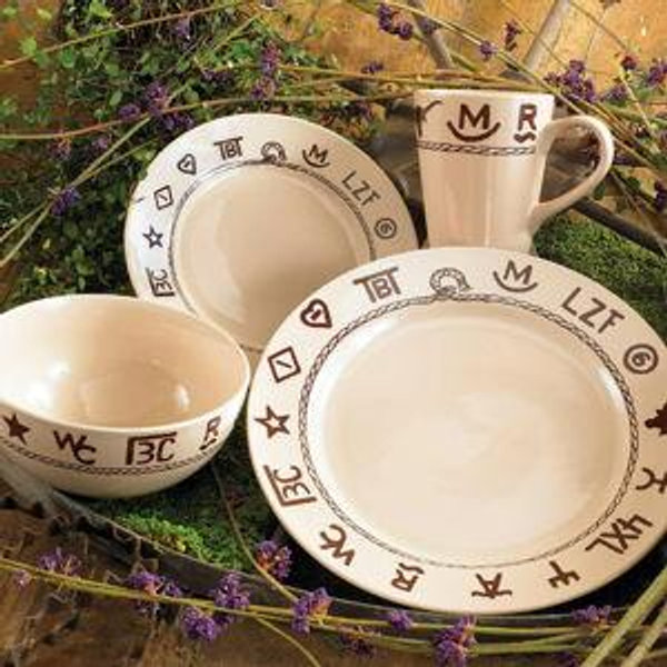 Branded Dinnerware Set (16 pcs)