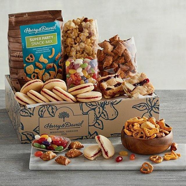 Harry and DavidSweet and Salty Gift Box