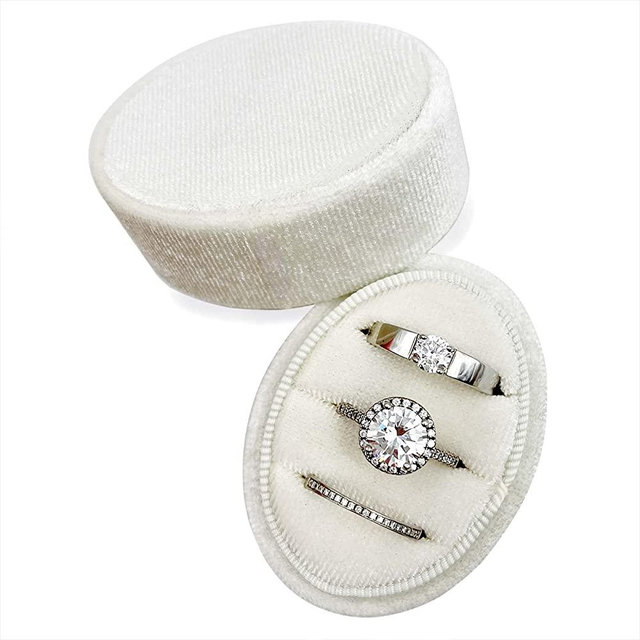 Beatilog Oval Velvet Ring Box 3 Slots- Premium Wedding Ring Box Vintage Handmade Rings Holder Storage Display Jewelry Organizer Case for Wedding Ceremony, Christmas (Ivory)