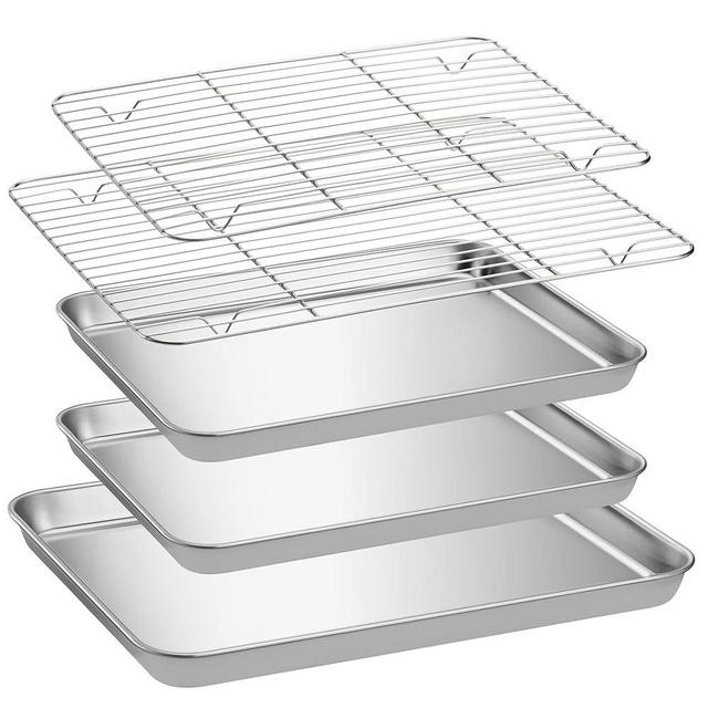 Navaris Baking Sheet Set - 2 Quarter Sheet Pans and Rack 12.2" x 9.6" x 1" (31 x 24.5 x 2.5cm) - 1 Half Sheet Tray and Rack 15.7" x 11.8" x 1" (40 x 30 x 2.5cm)