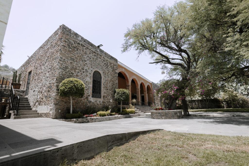 The Wedding Website of Olivia Olvera Torres and Stefan Uddenberg