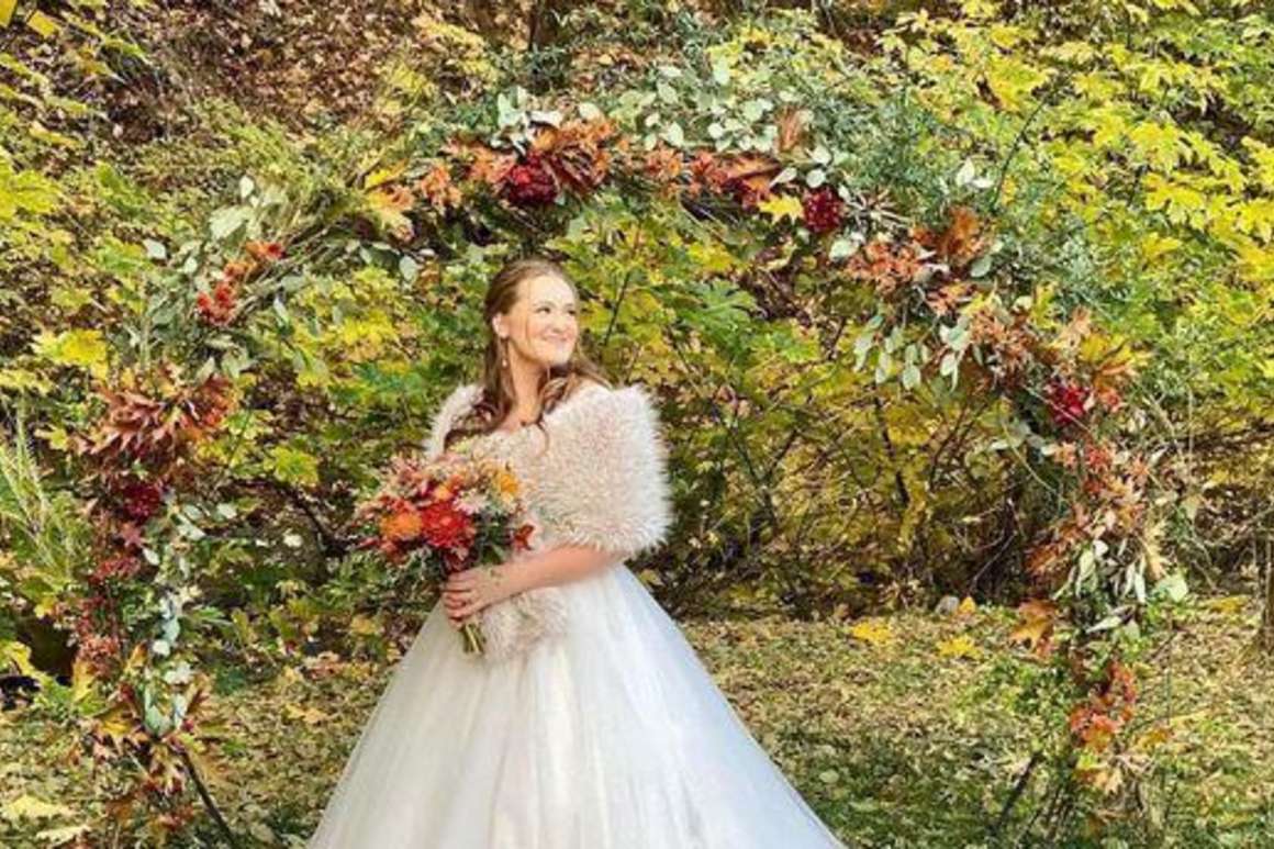 Roses & Acorns Creekside Weddings @ Camp Nauvoo