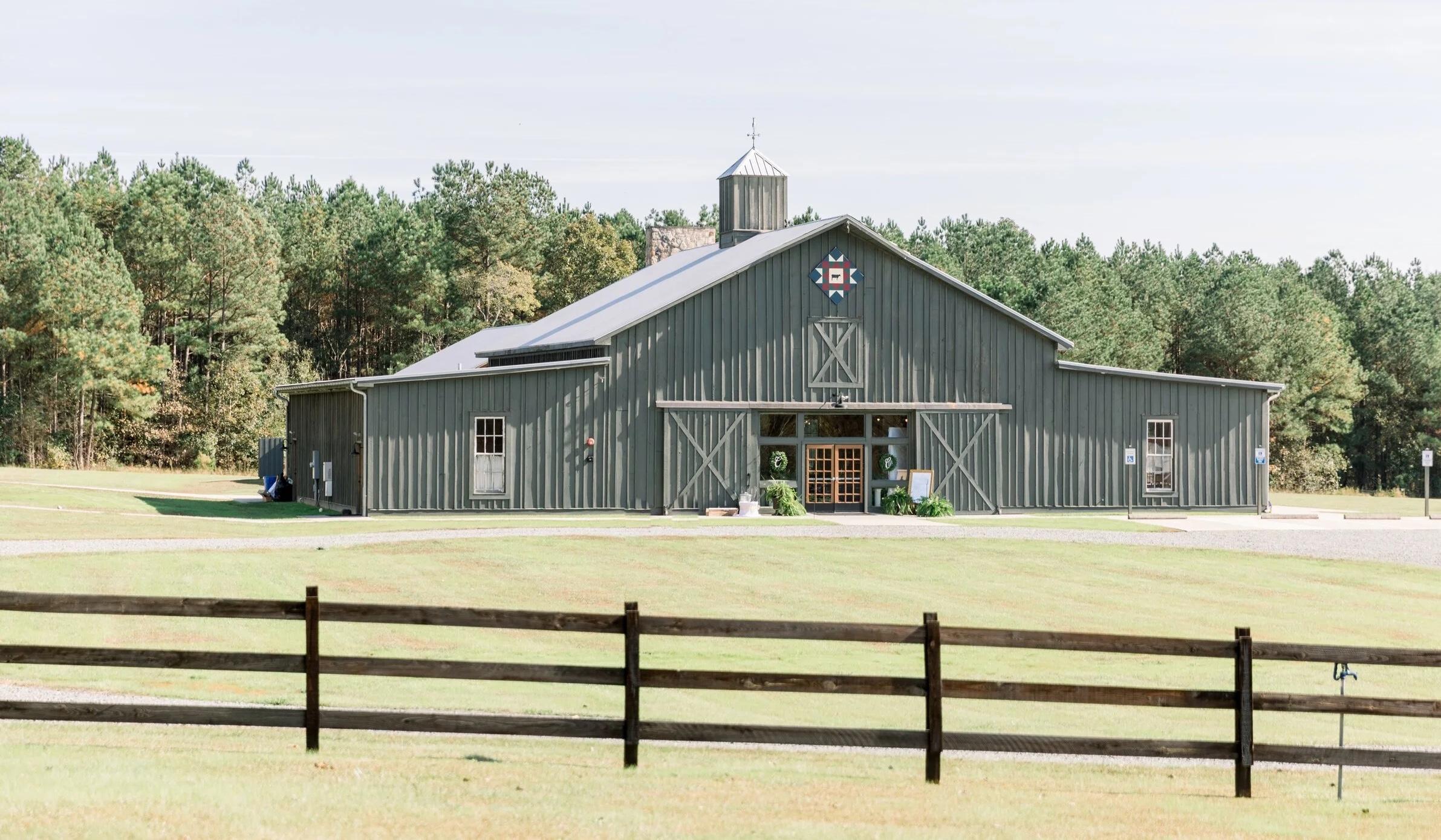 The Wedding Website of Emma-Claire Norris and Hunter Hopkins