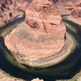 Next, we made our way to nearby Horseshoe Bend. Where we hiked about 15 minutes to this breath taking view.