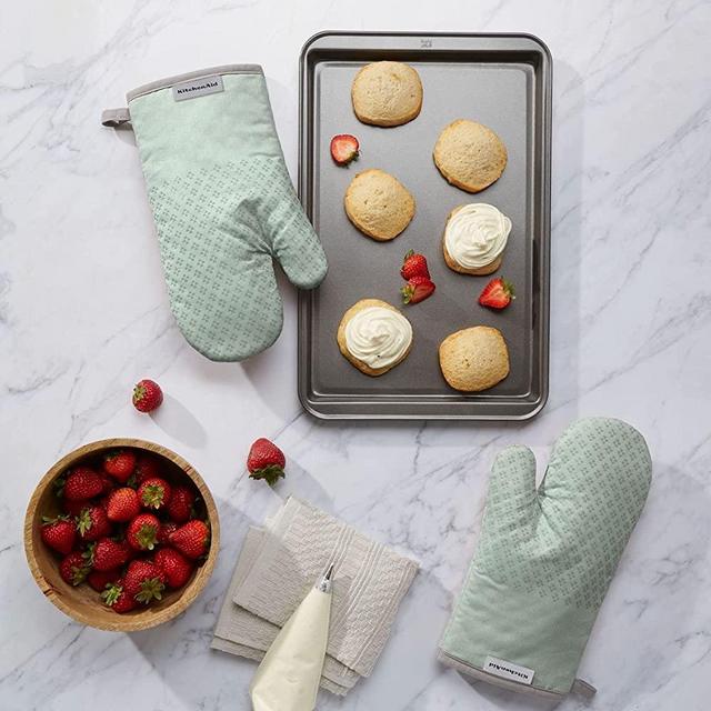 KitchenAid Asteroid Oven Mitt Set, Mineral Water