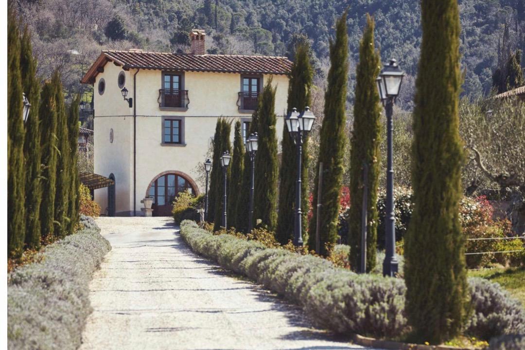 The Wedding Website of AMANDA DIAZ and JEROMIE DIAZ