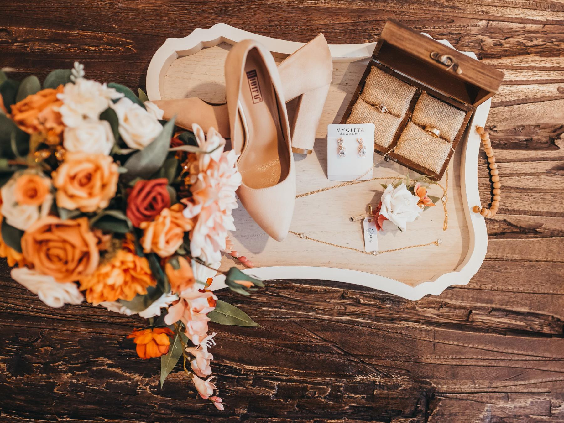 The Wedding Website of Rachel Raines and Hunter Estok