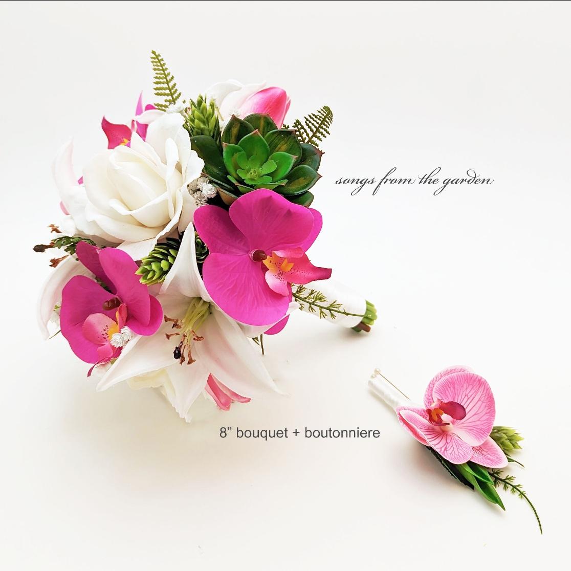Our beautiful boutonnière.