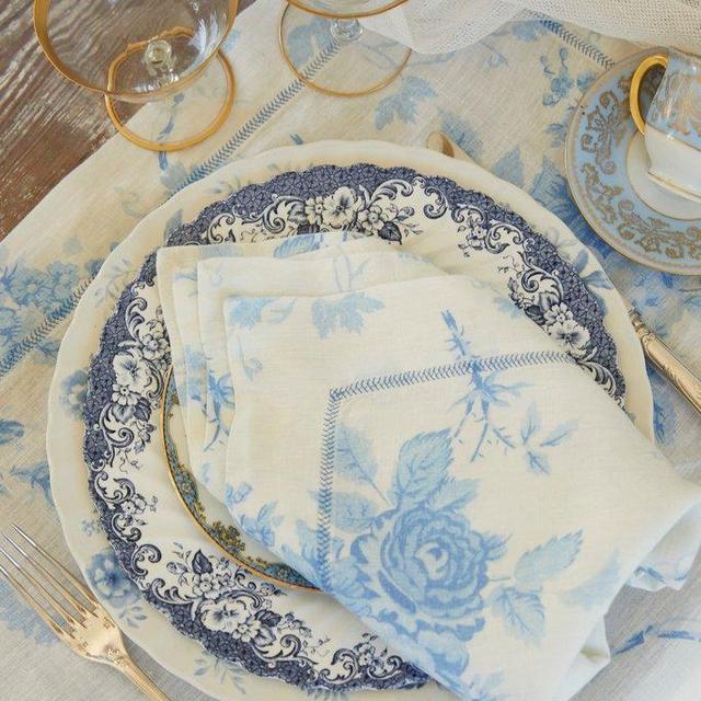 La Vie En Rose Linen Napkin Set