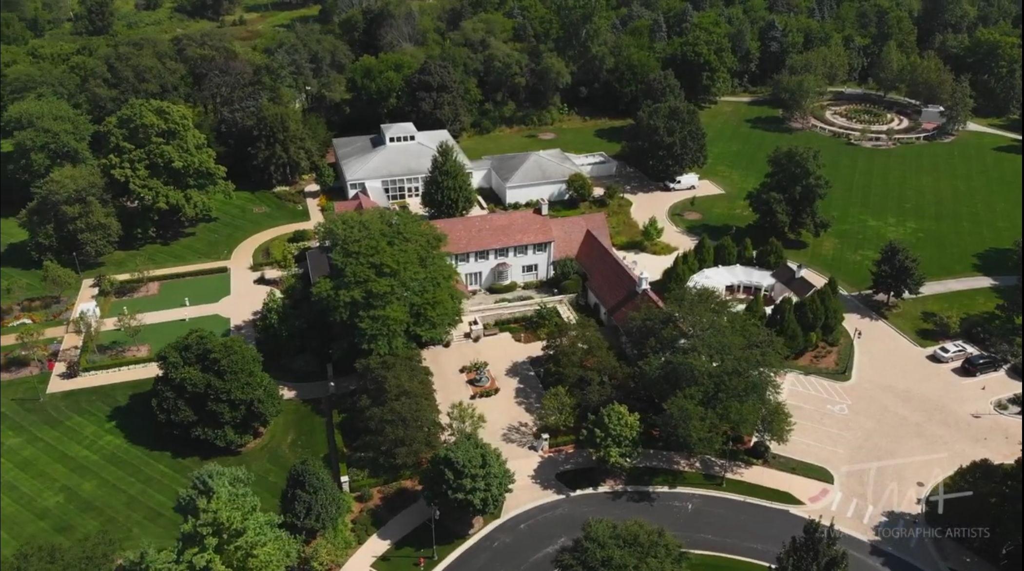 The Wedding Website of Sarah Lewis and Josh Ruggles