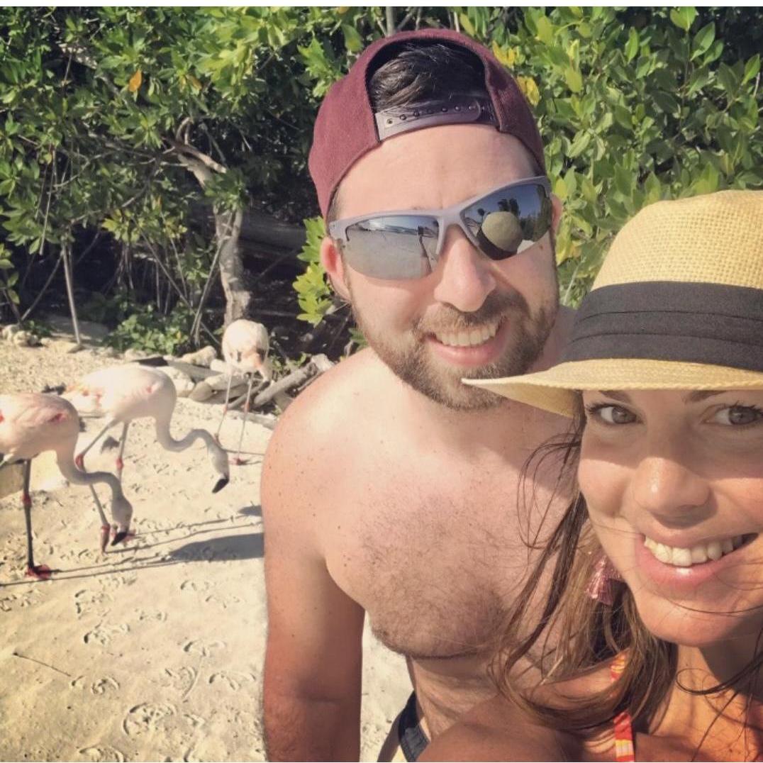 Hanging with the flamingos 🦩