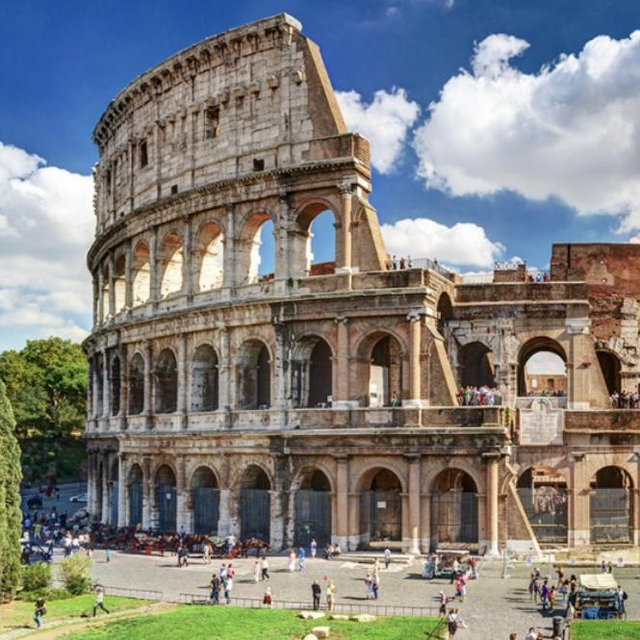 Transportation and tickets to Roman Colosseum