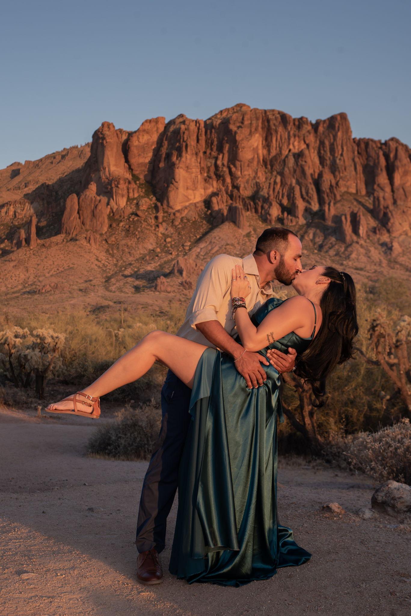 The Wedding Website of LAURA HOLT and JOBY JOY