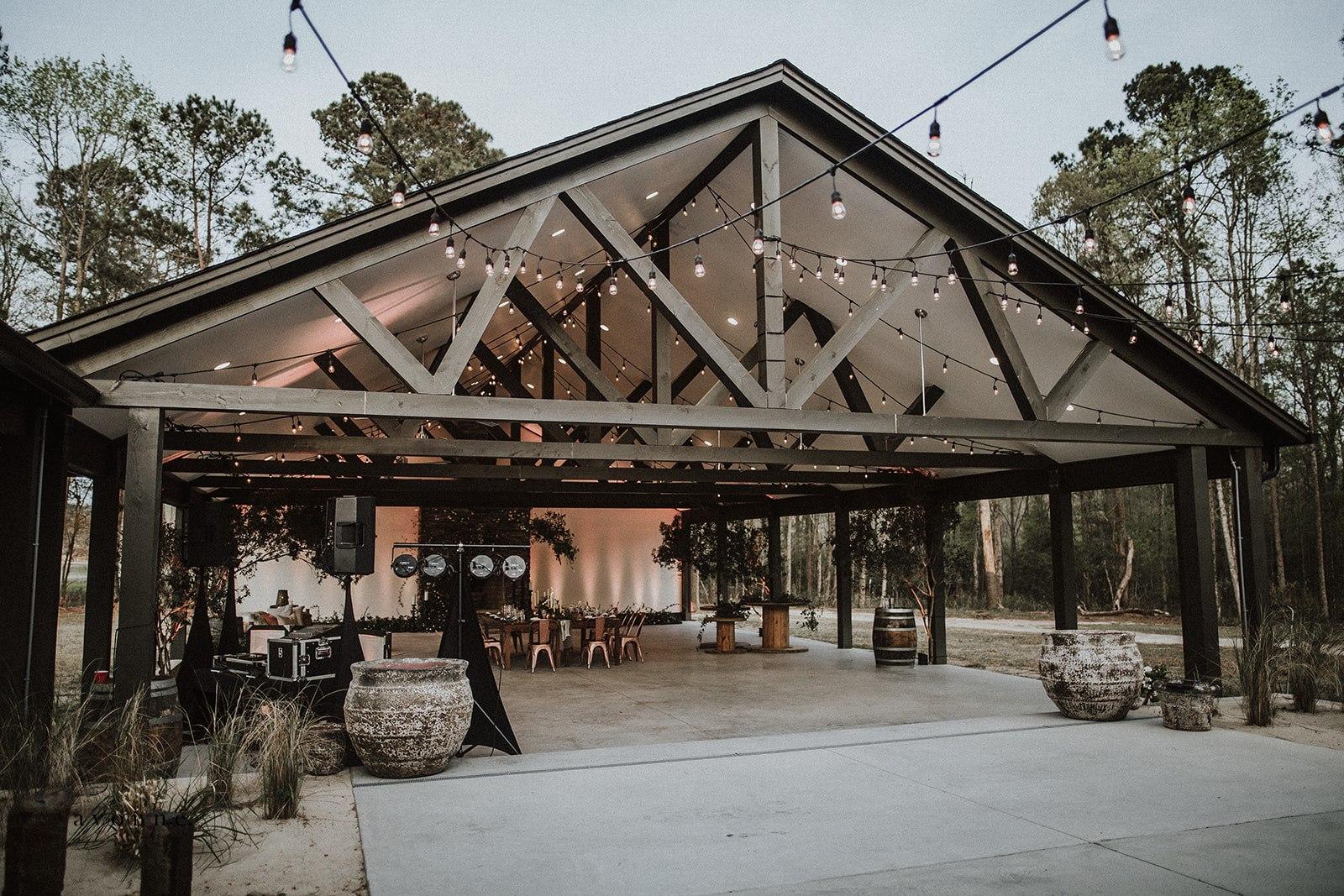 The Wedding Website of Izabella Lima and Justin Rojas