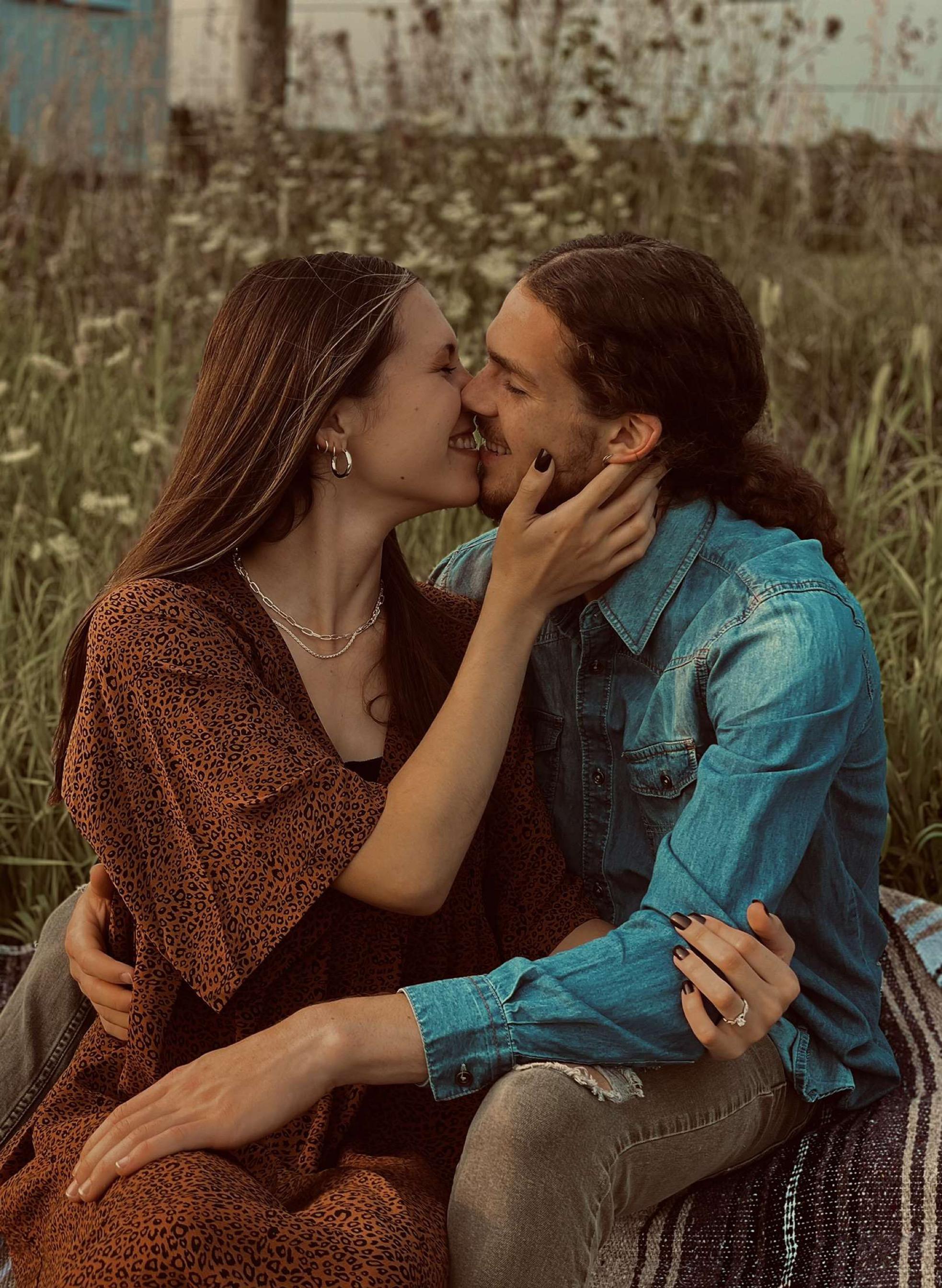 The Wedding Website of Sara Cantrell and Isaiah Wittrock