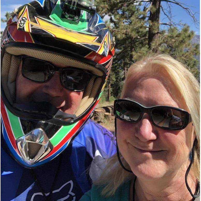Jim getting ready to head down the hill at Snow Summit. Do I look worried?