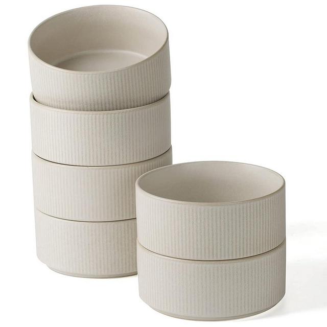 famiware 6 Pieces 5.5" Cereal Bowl Set, Double Reactive Glaze Soup Bowls Set, Stackable, Deep Bowls Suitable for Cereal, Popcorn, Oatmeal, Dessert, Matte White