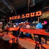 Pete's Dueling Piano Bar