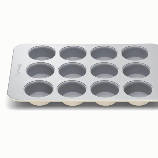 12-Cup Muffin Pan Cream