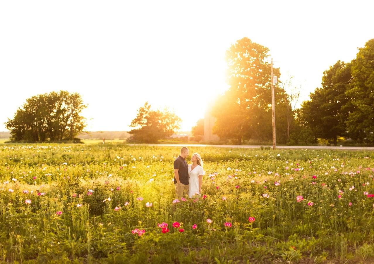 The Wedding Website of Lindsey Jones and Conor Preston