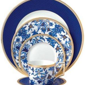 Wedgwood - Hibiscus 5-Pc. Place Setting