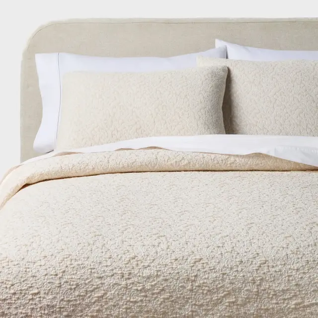 3pc Full/Queen Reversible Lightweight Matelasse Quilt and Shams Set Vine Floral Natural - Threshold™