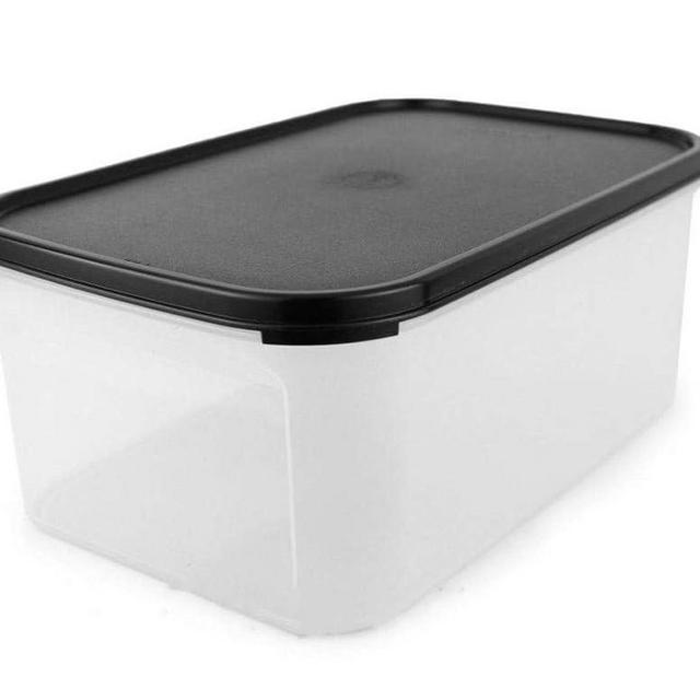 Tupperware Modular Mate Square 2. Black Seal