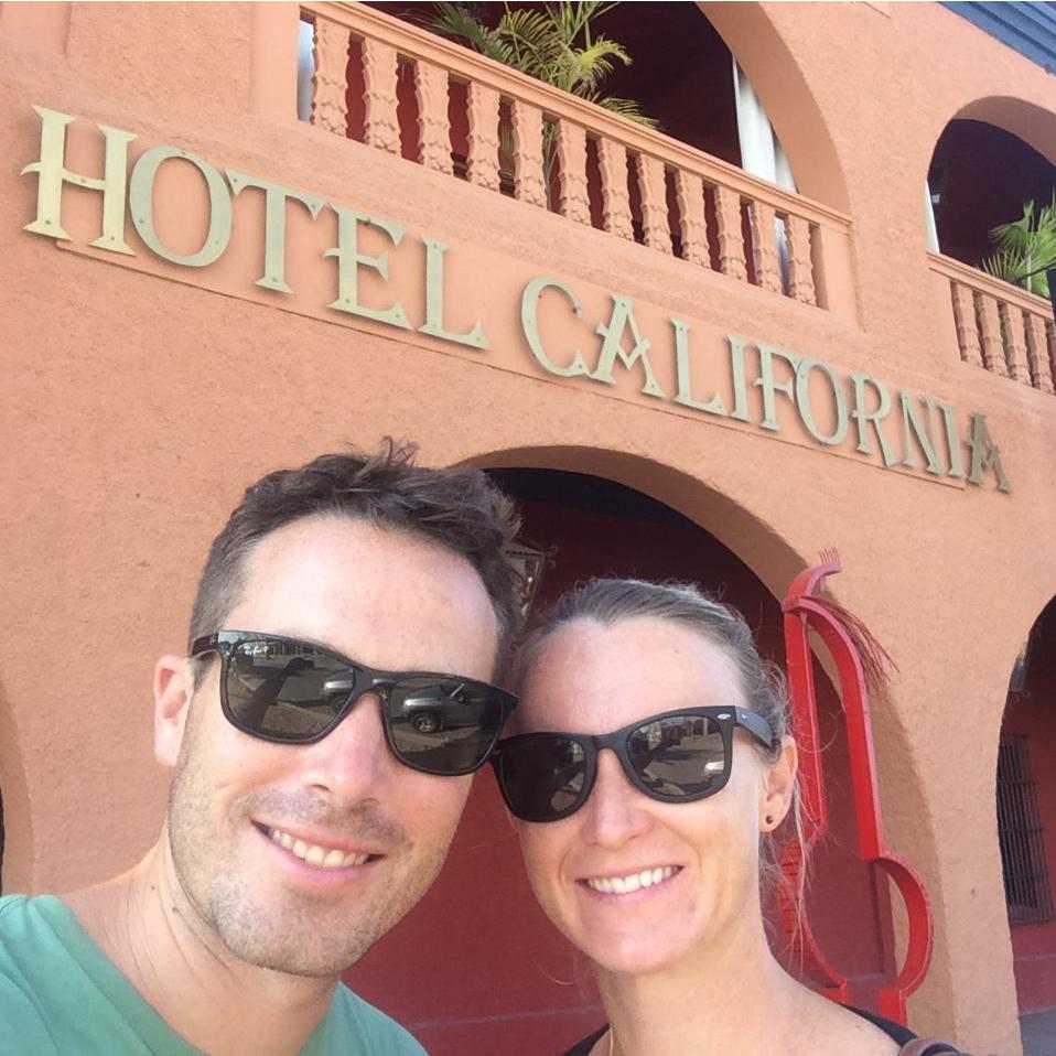 Welcome to the Hotel California
Such a lovely place, such a lovely face
Plenty of room at the Hotel California
Any time of year, you can find it here