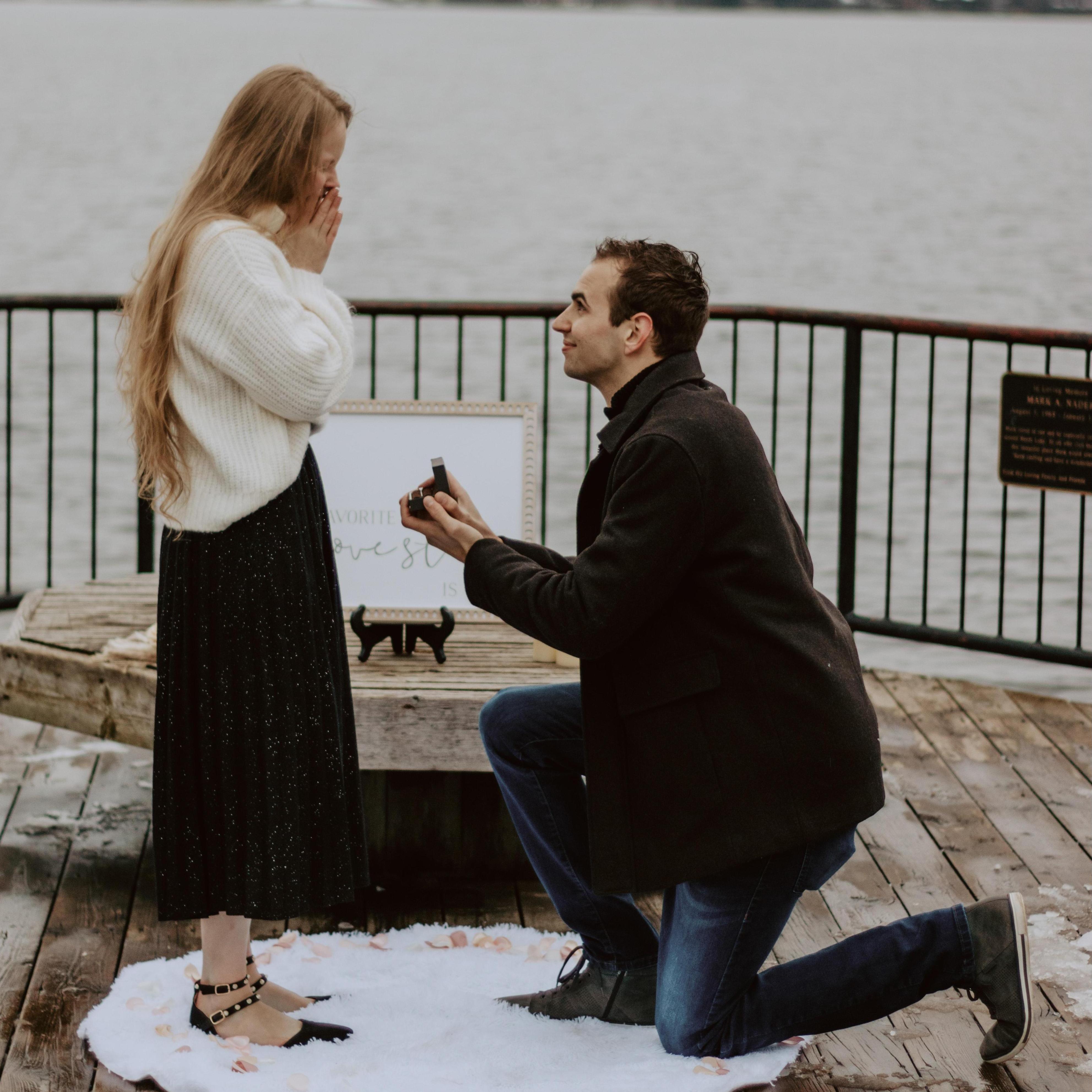 They both knew they wanted to get engaged early on in their relationship. When you know, you really know!!