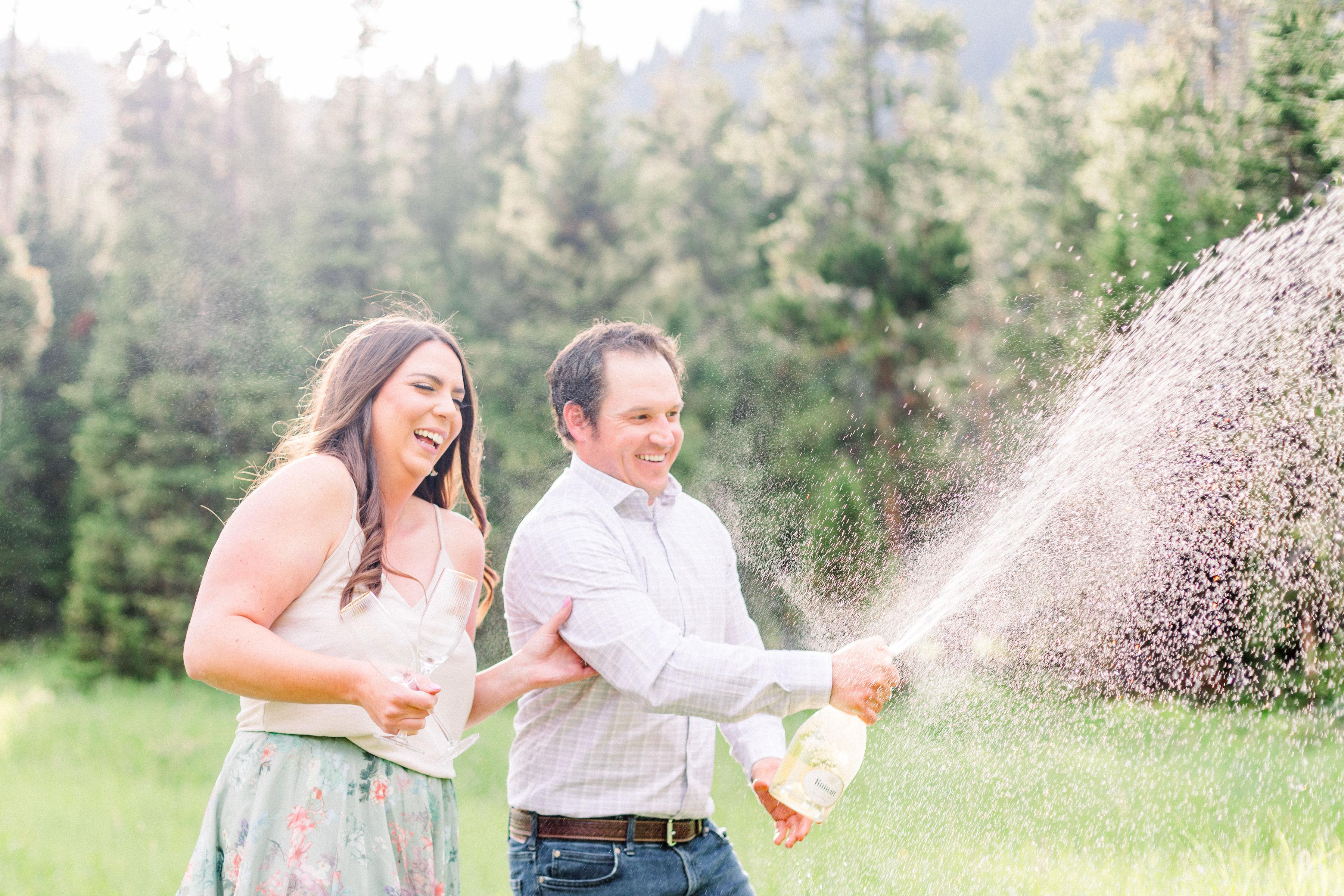 The Wedding Website of Jenny Muscat and Derek Christensen