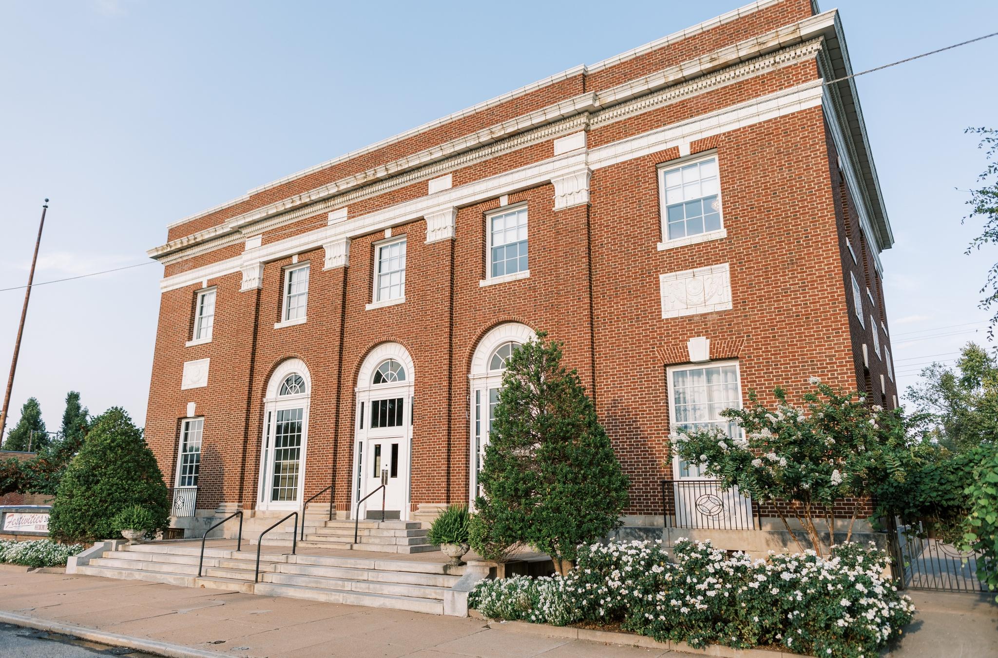 The Wedding Website of Kaylee Jones and Anthony Robinson