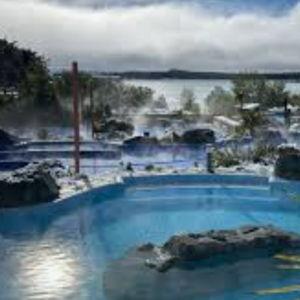 Private hot pool soak for two at Tekapo Springs