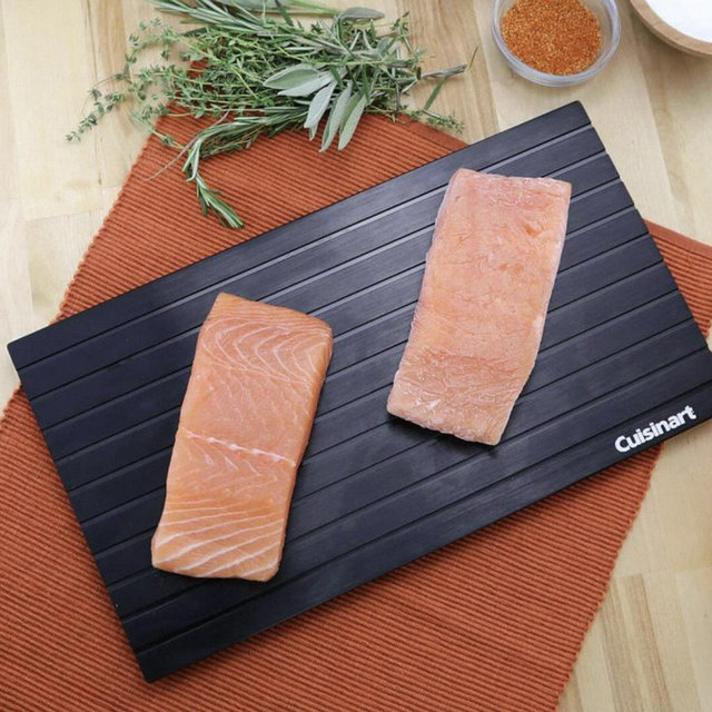 Cuisinart BBQ Defrosting Tray, Conductive Aluminum Rapid Thaw Plate for Frozen Meat, Quick Defrosting Tool that Preserves Natural Flavors, Non Stick Easy to Clean Kitchen Gadget & Grilling Accessories