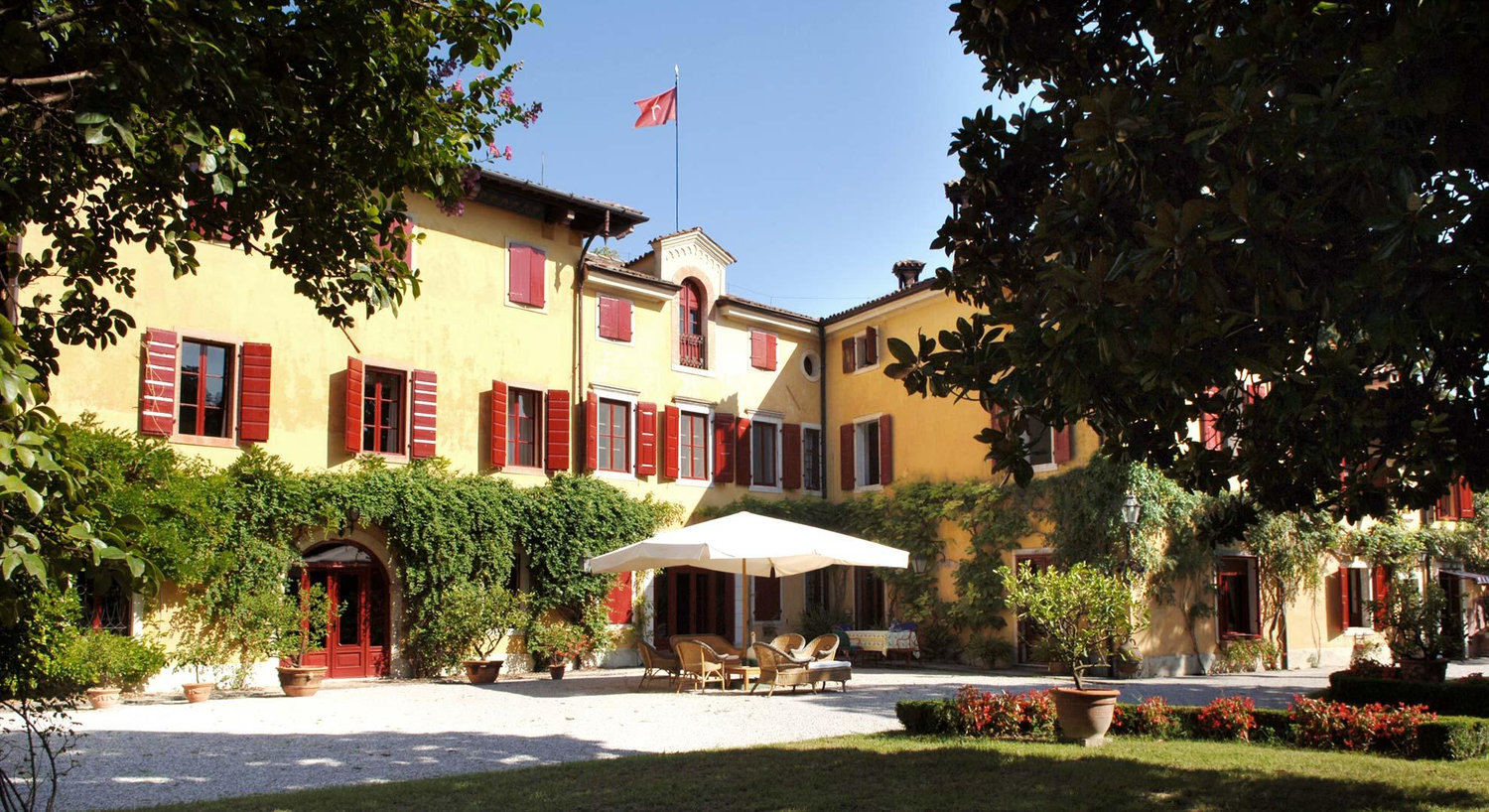 The Wedding Website of Alessia Gajardo and Gabriele D'Orlando