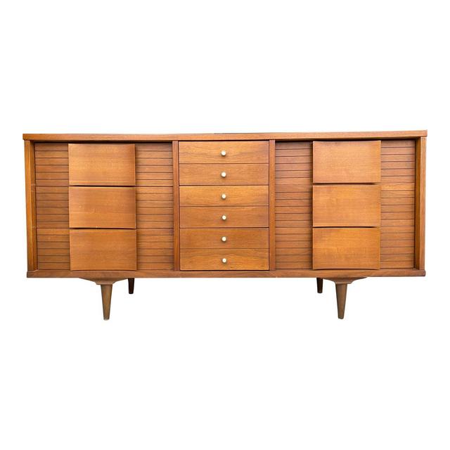 1950s Mid-Century Johnson Carper Fashion Trend Low Dresser With Mirror