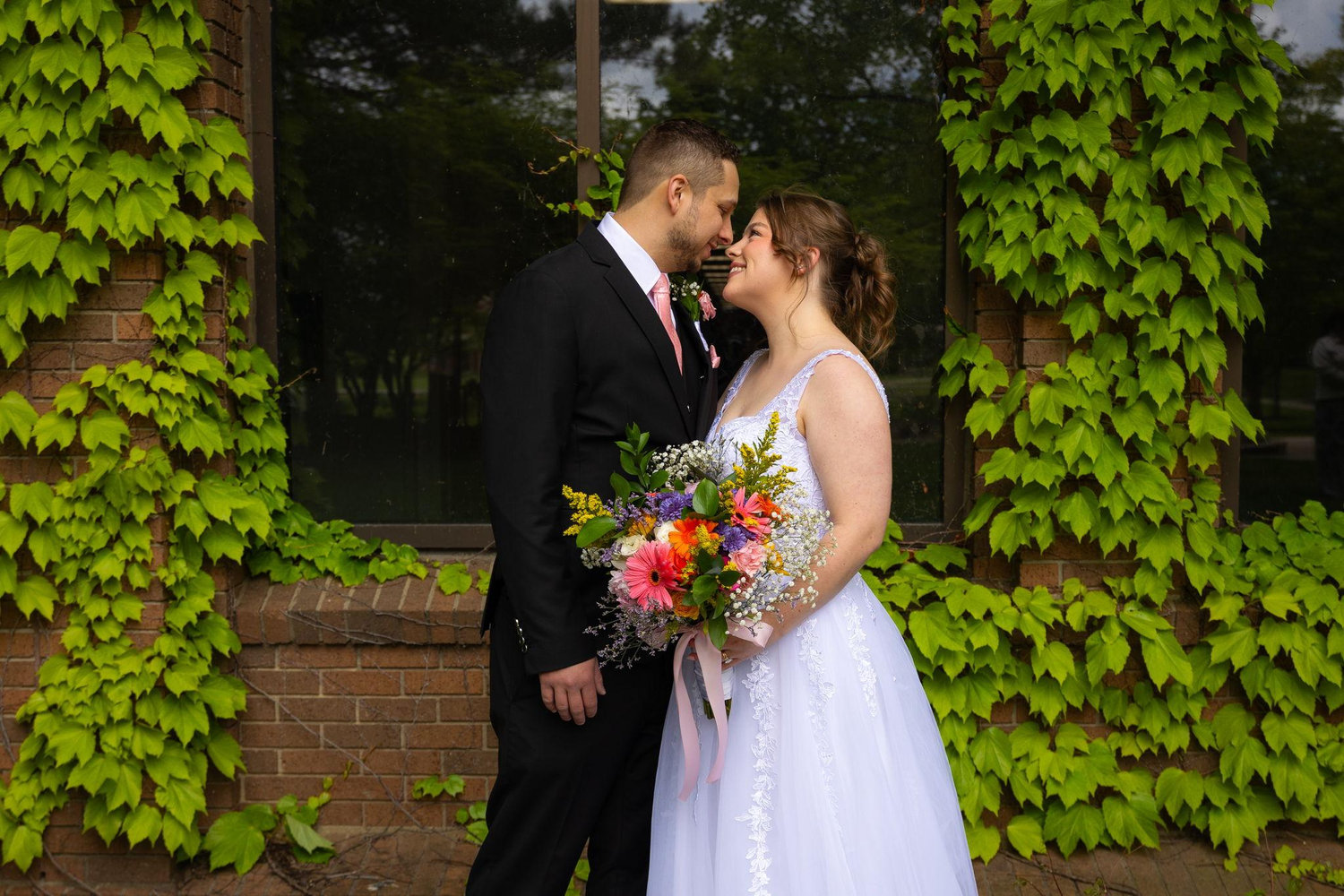 The Wedding Website of Hannah Walsh and Brett Walsh