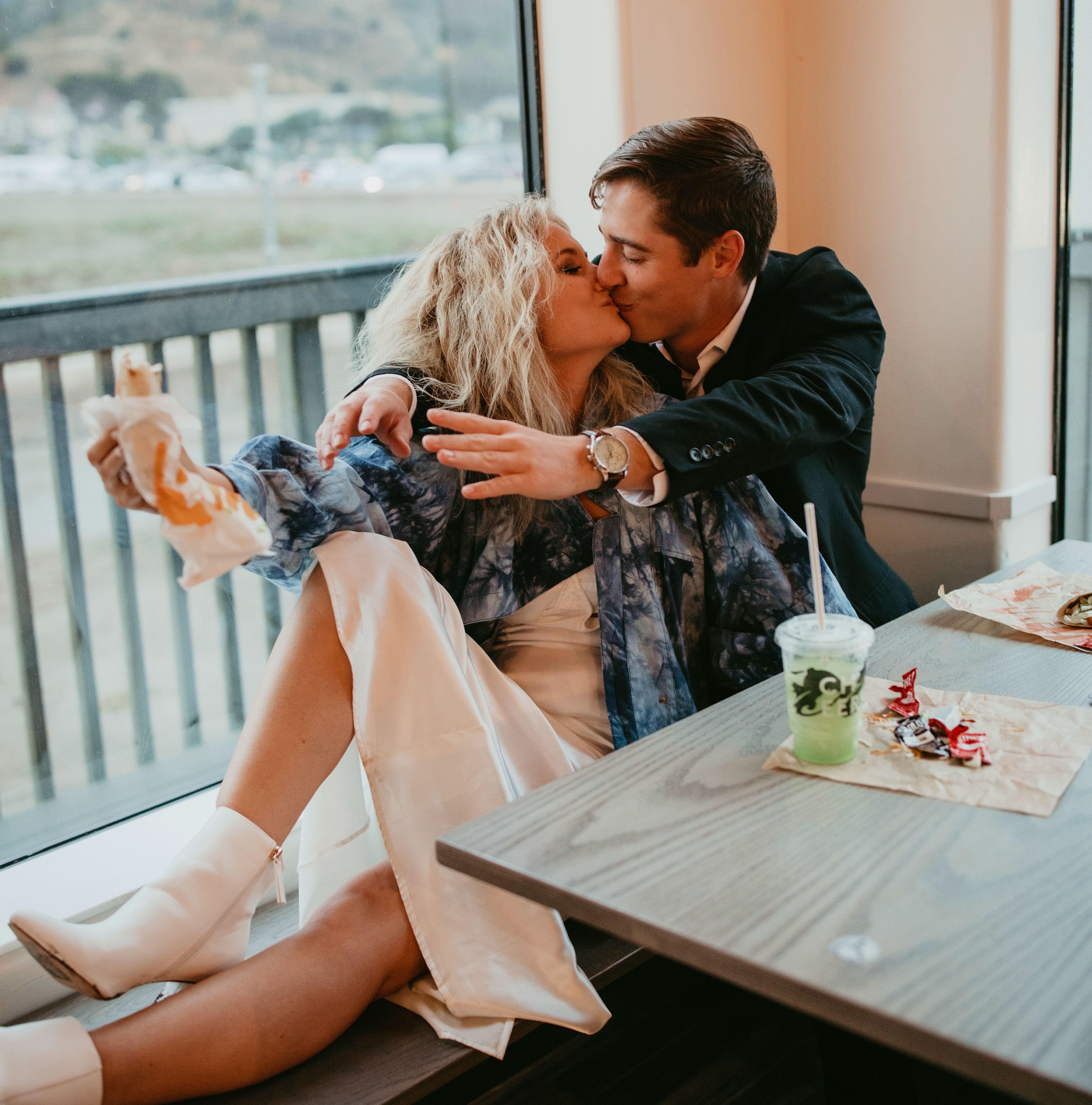 The Wedding Website of Alexandra Holterman and Cory Barraclough