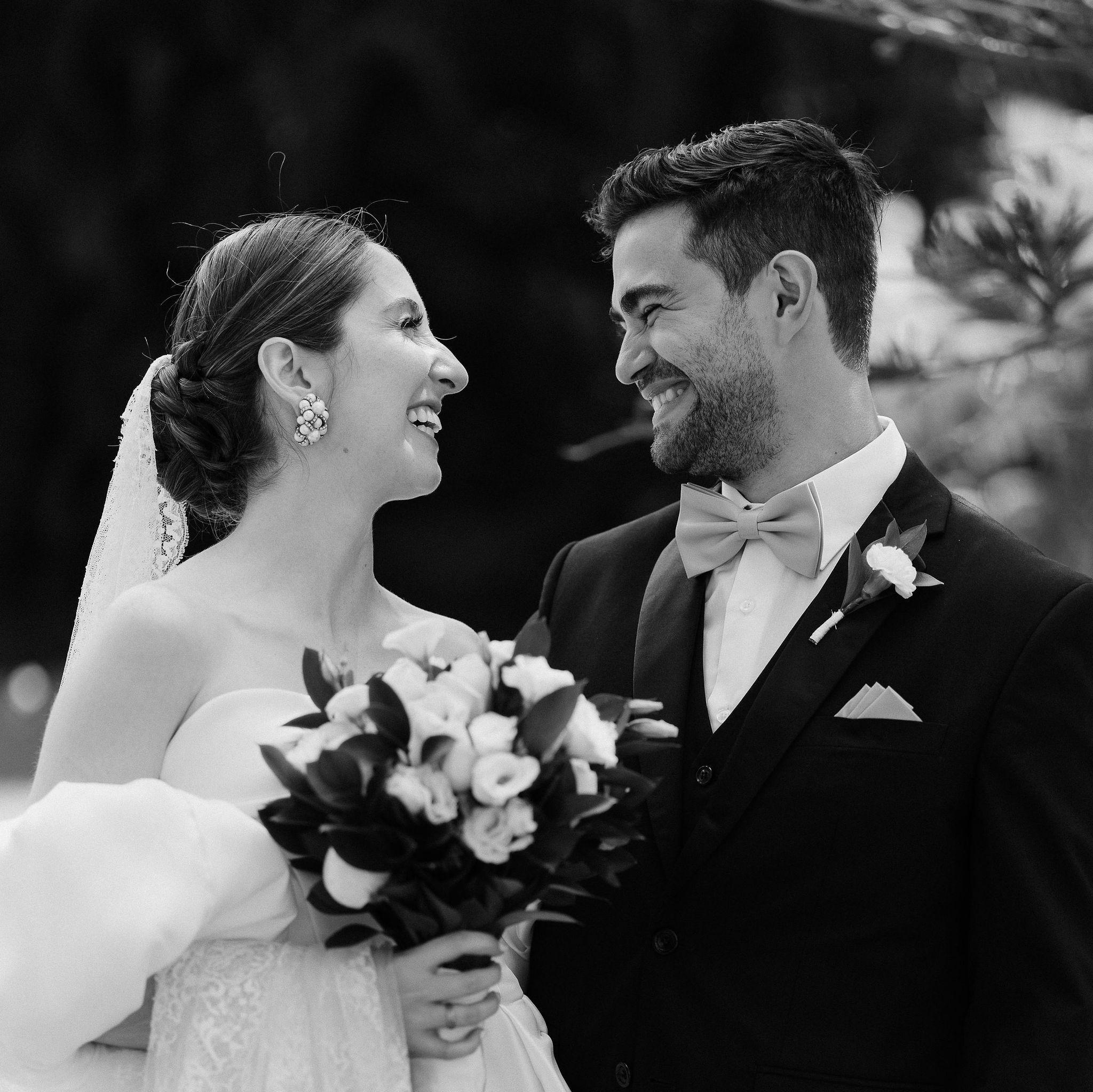 Chino y Lau; 3 años de matrimonio. Padres de Ana Isabel. (Hermano mayor de Maris)
