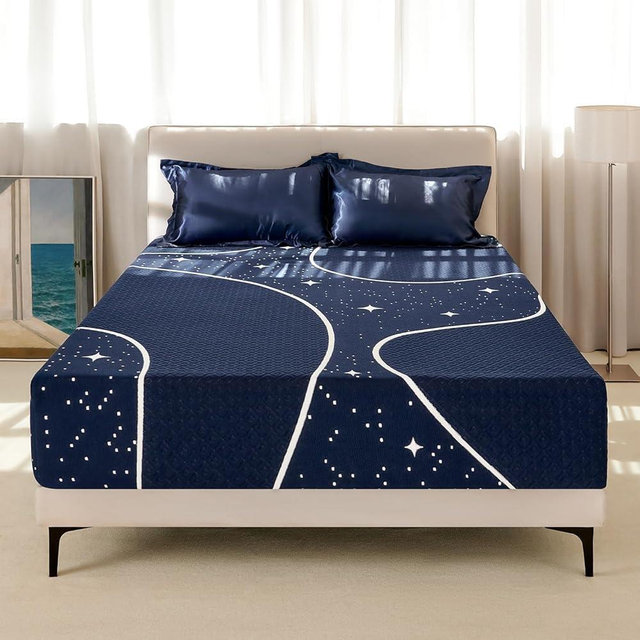 Sweetnight Queen Mattress, 12 Inch Queen Size Hybrid Mattress in a Box, Memory Foam Queen Bed Mattress with Pocketed Coils for Comfortable Sleep & Pressure Relief, Medium Soft