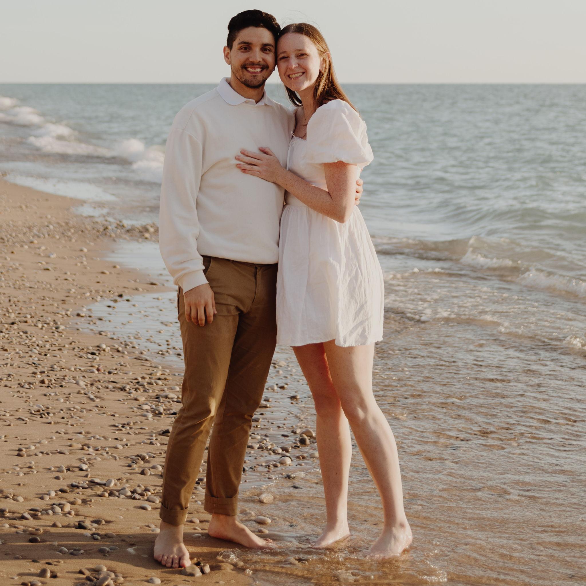Some beautiful photos from the Murphy Family photo shoot at Point Betsie, Michigan in September 2025.